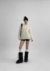 Lotuel loose fit cable knit wool 50%