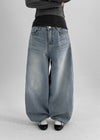 Tragende Ballonweite Jeanshose