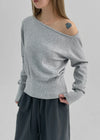 Epino Unbalance Off Shoulder Knit