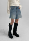 [B-DENIM] CUTTING HALF SHORTS 043