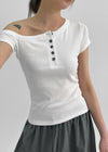 Pigrem Asymmetric Button T-Shirt