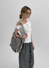 Pigrem Asymmetric Button T-Shirt