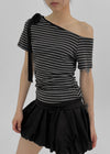 Poking Strap Stripe Asymmetric Tee